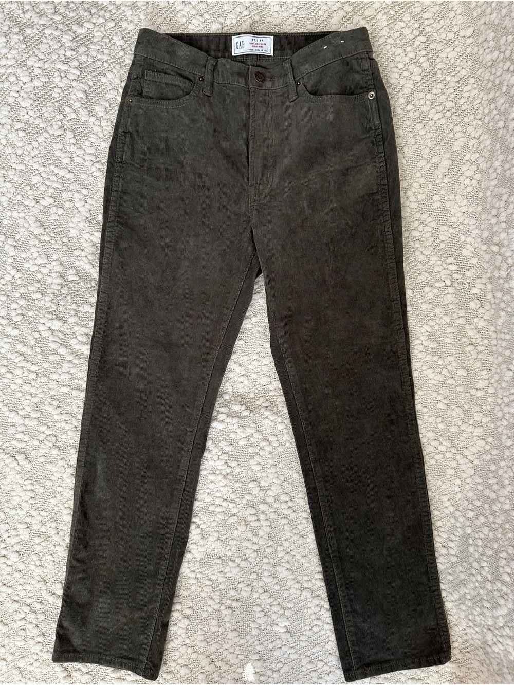 GAP Vintage Slim Corduroy Pants High Rise Size 27 / 4 Regular Olive Green